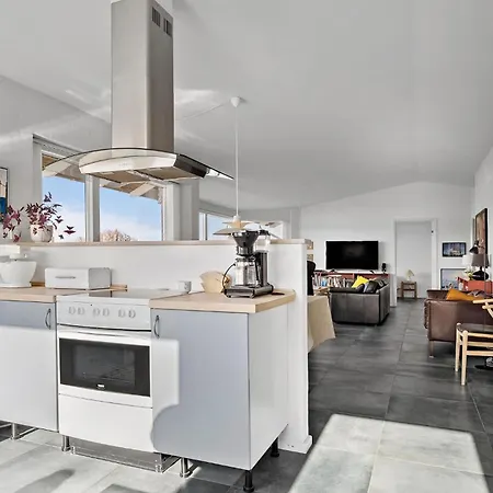 3 Bedroom Gorgeous In *